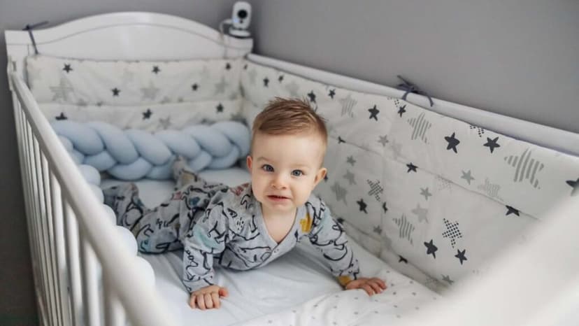 Quand mettre un tour de lit bébé ?