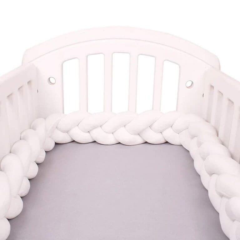 Quand retirer le tour de lit de bébé en toute sécurité