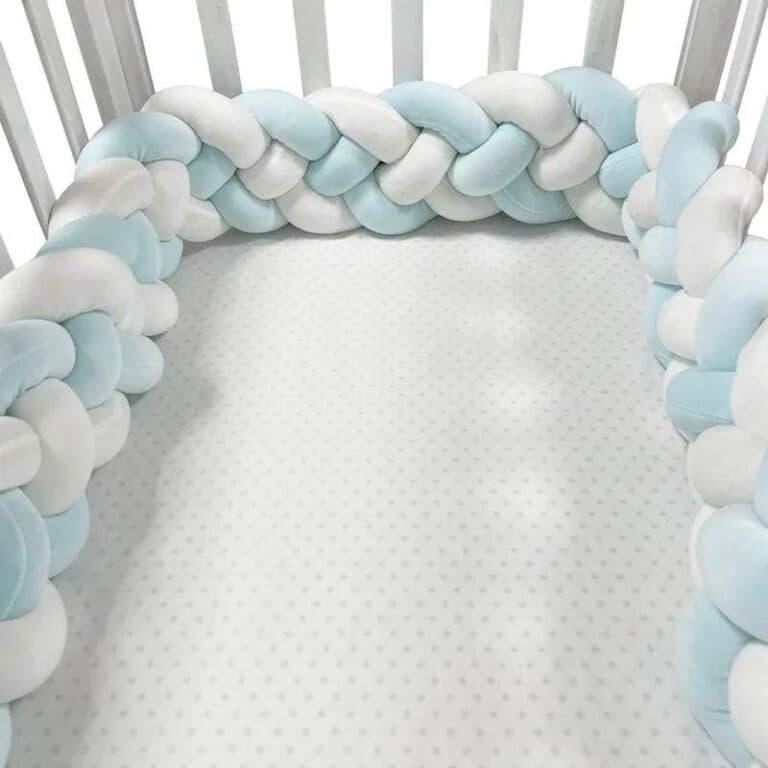 Quelle taille de tour de lit choisir selon notre lit bébé